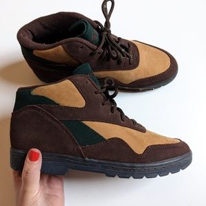 1992 LA GEAR Ladies Hi-Top "Street Hiking" Boots - Size 6.5